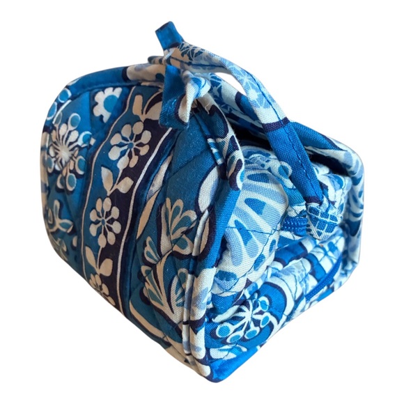 Vera Bradley Handbags - Vera Bradley Blue Lagoon All Wrapped Up Cosmetic Jewelry Travel Case Retired